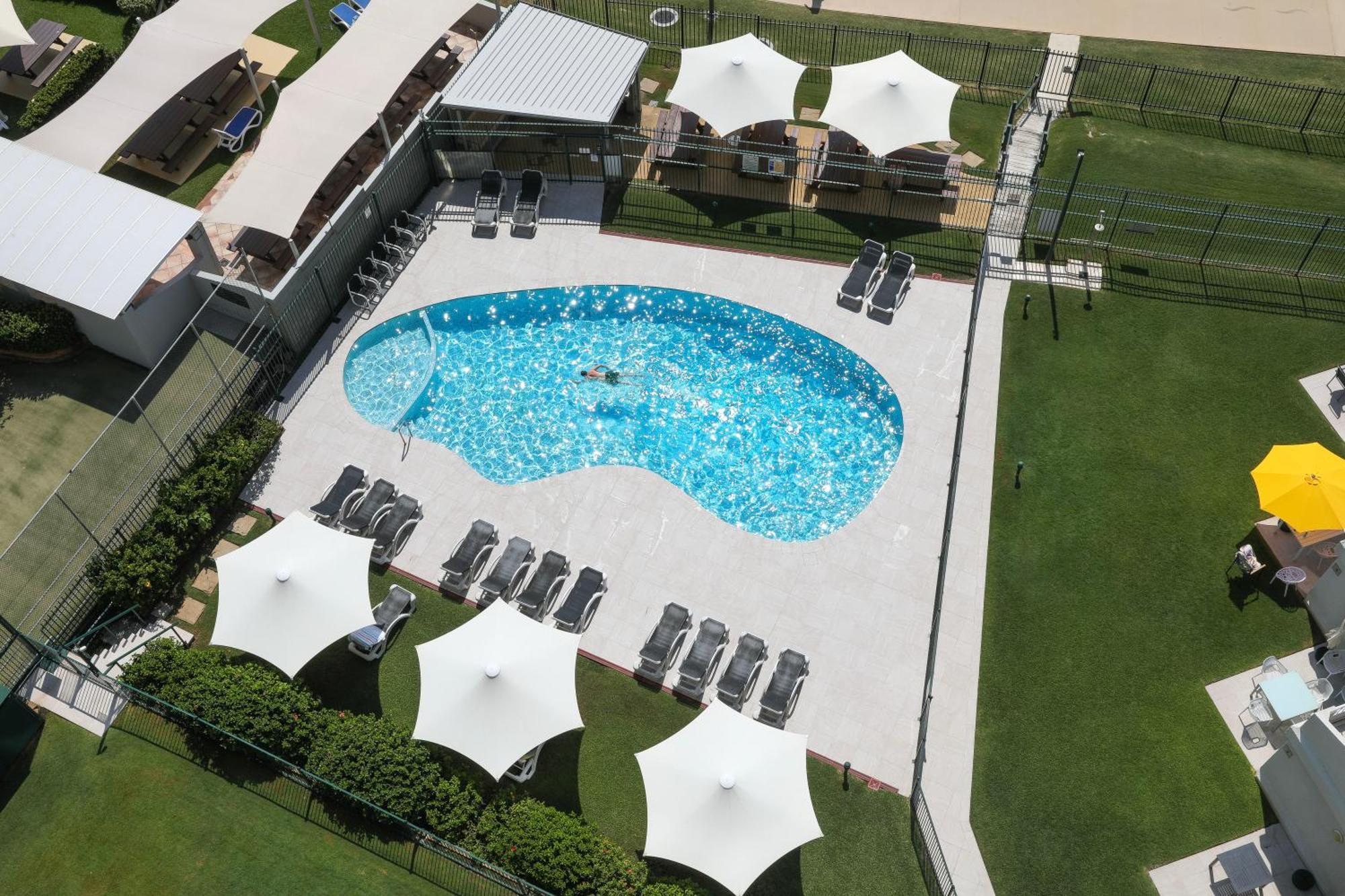 เดอะเบรคเกอร์ฮอลิเดย์อพาร์ทเม้น Aparthotel โกลด์โคสต์ ภายนอก รูปภาพ