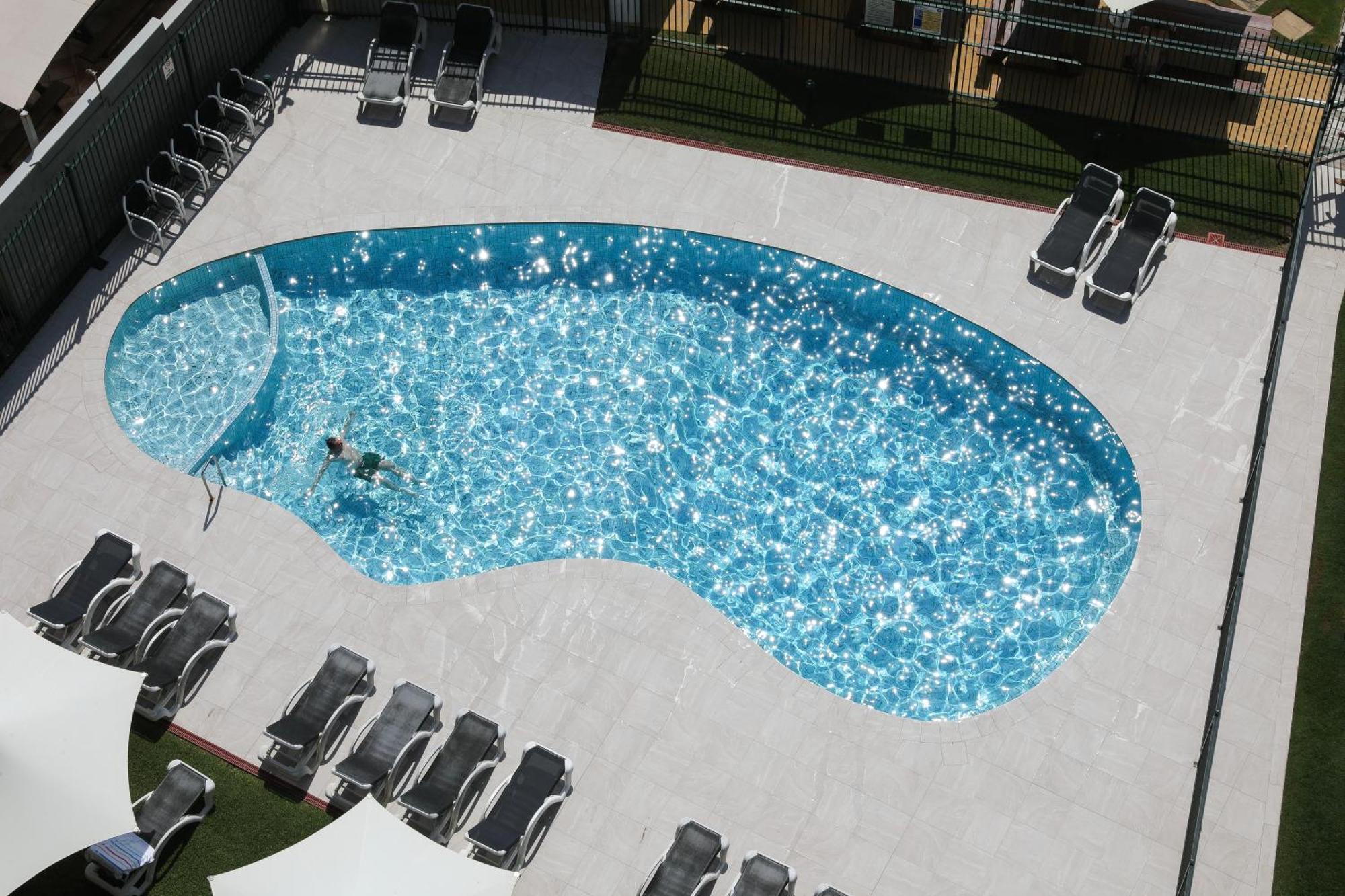เดอะเบรคเกอร์ฮอลิเดย์อพาร์ทเม้น Aparthotel โกลด์โคสต์ ภายนอก รูปภาพ